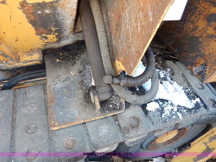 image for item I9456 Allatt C300 paver