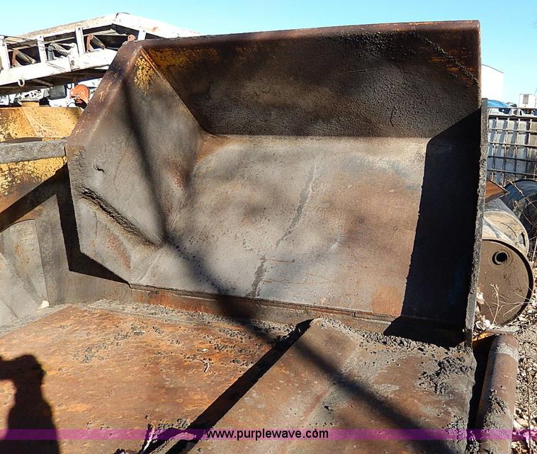 image for item I9456 Allatt C300 paver