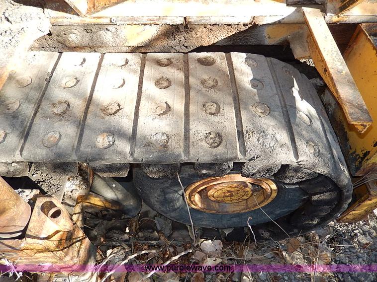 image for item I9456 Allatt C300 paver