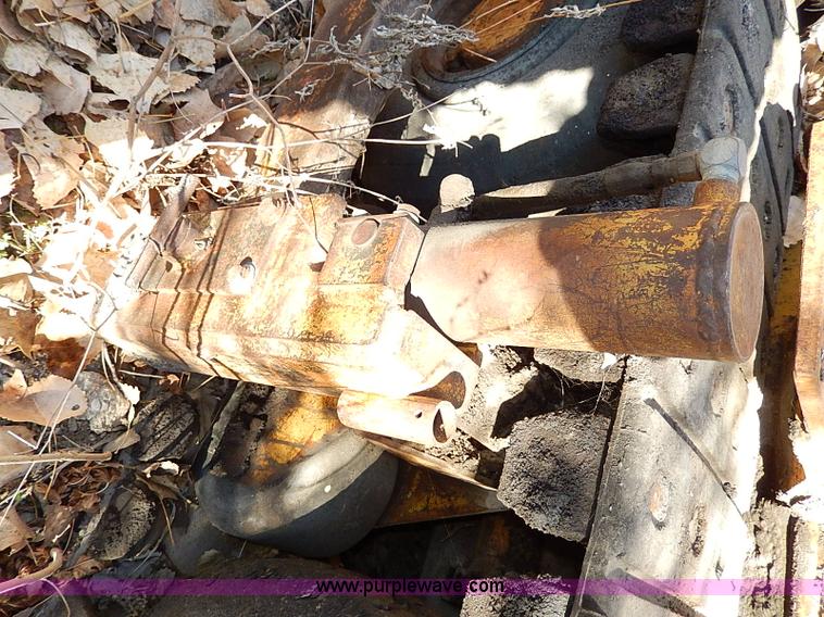 image for item I9456 Allatt C300 paver