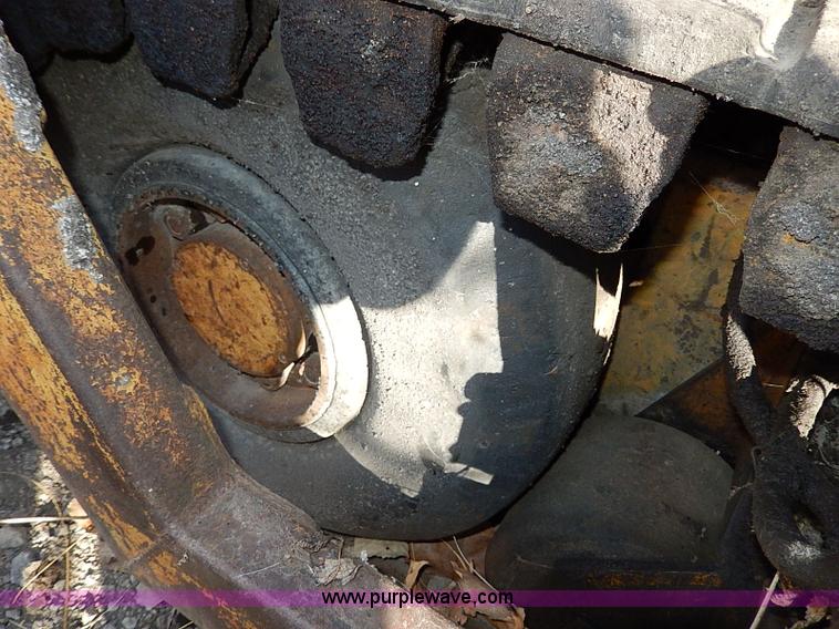 image for item I9456 Allatt C300 paver