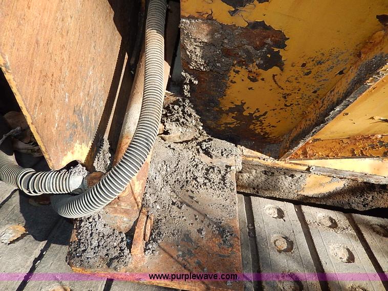 image for item I9456 Allatt C300 paver