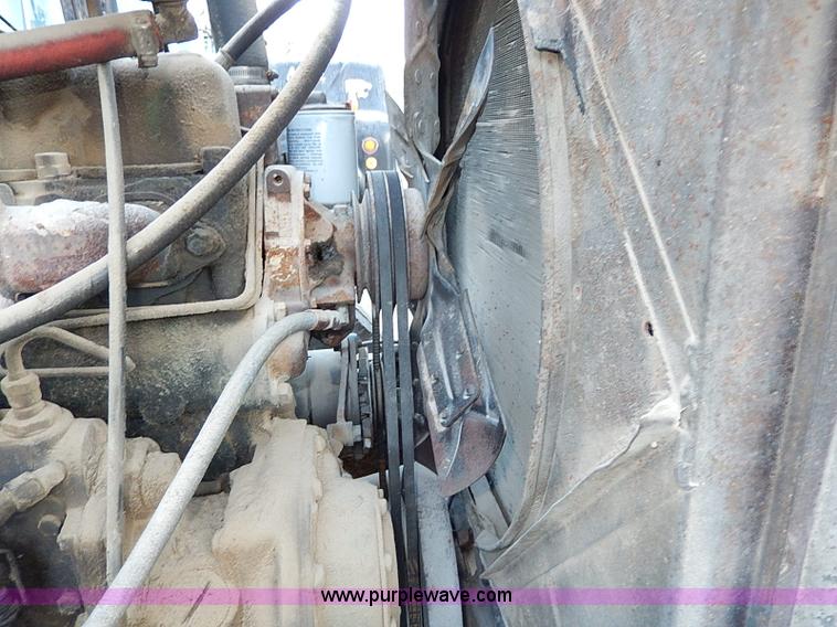 image for item I9476 1969 Mack R600 oil distributor truck