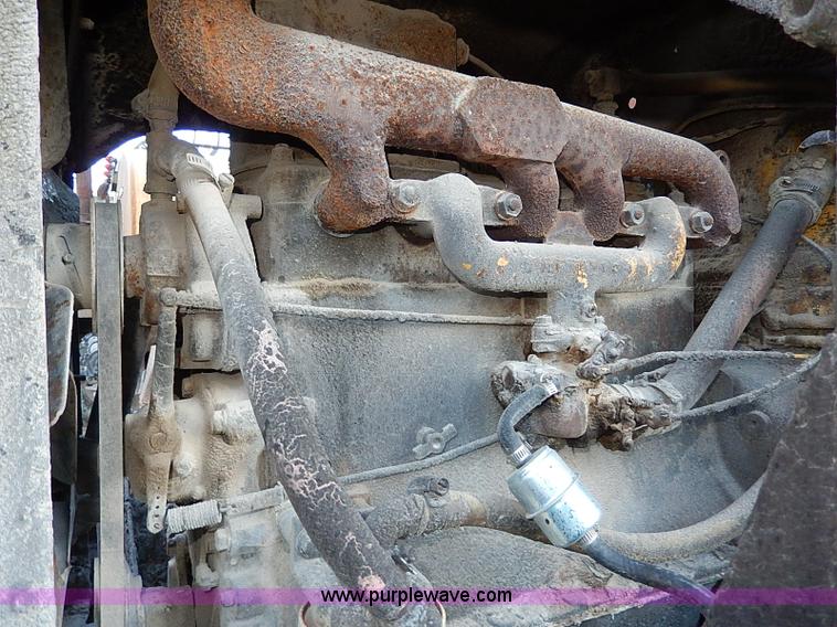 image for item I9476 1969 Mack R600 oil distributor truck