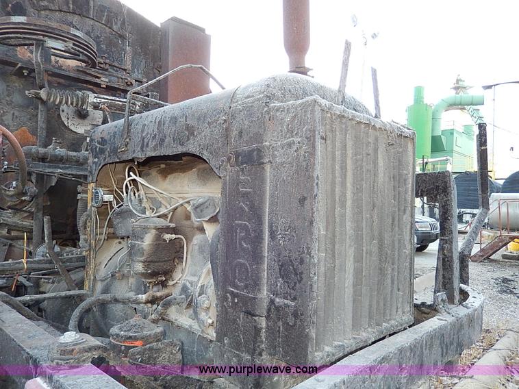 image for item I9476 1969 Mack R600 oil distributor truck