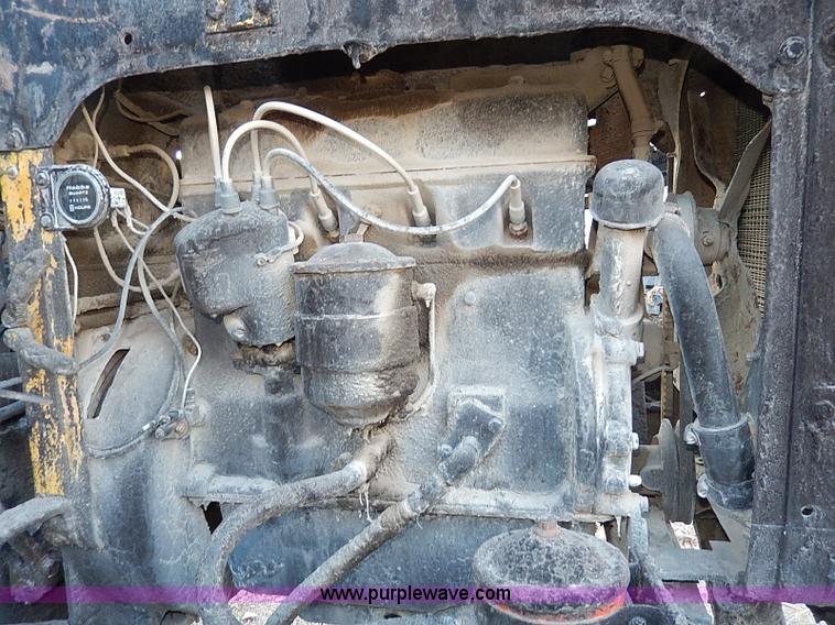 image for item I9476 1969 Mack R600 oil distributor truck