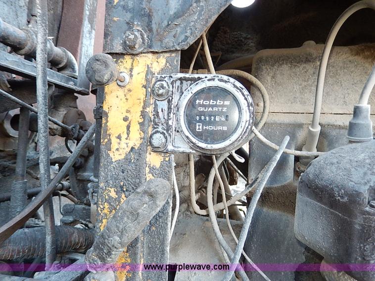 image for item I9476 1969 Mack R600 oil distributor truck