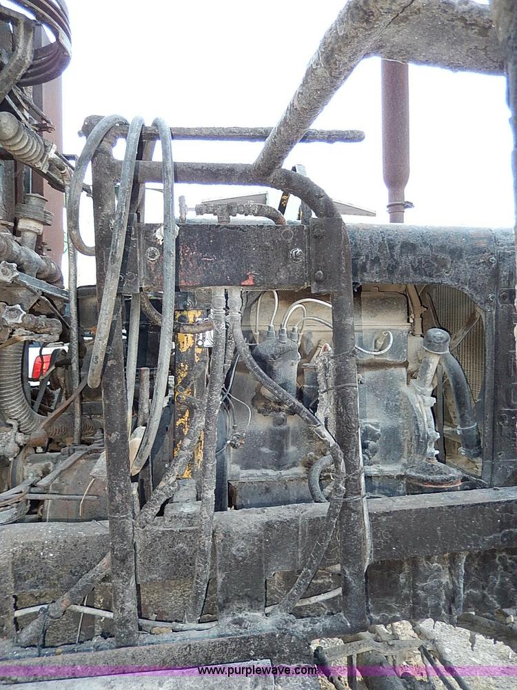 image for item I9476 1969 Mack R600 oil distributor truck