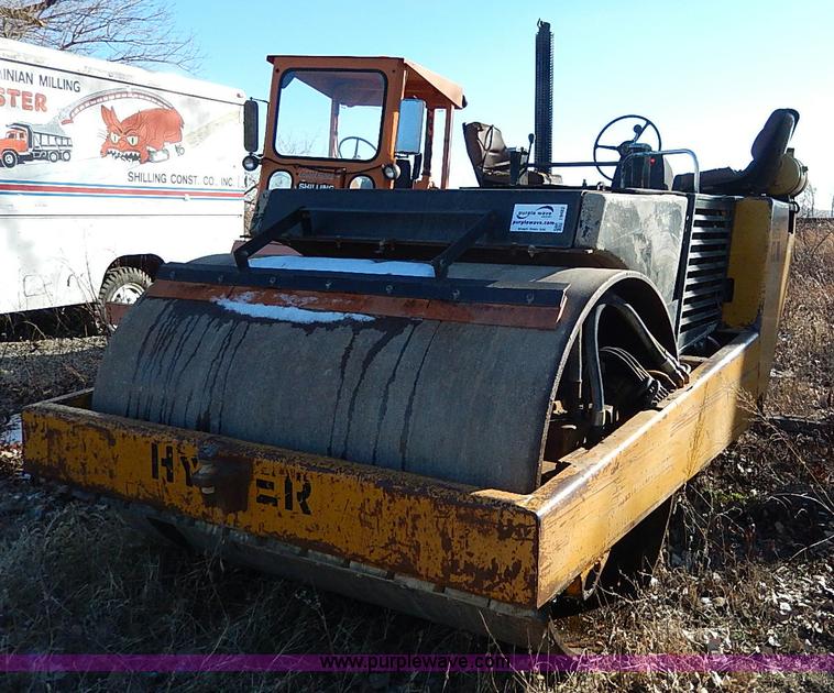 image for item I9482 1977 Hyster C615B vibratory smooth drum roller