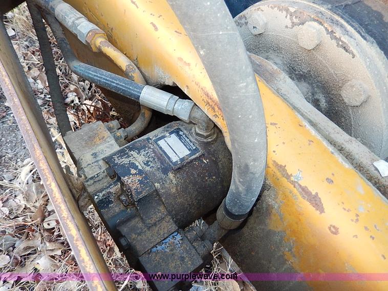 image for item I9482 1977 Hyster C615B vibratory smooth drum roller