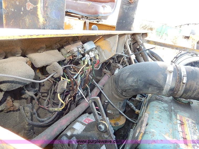 image for item I9482 1977 Hyster C615B vibratory smooth drum roller