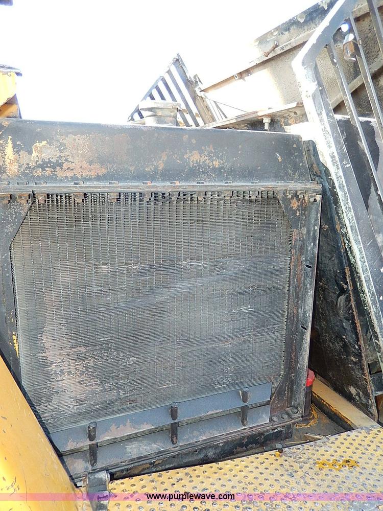 image for item I9482 1977 Hyster C615B vibratory smooth drum roller