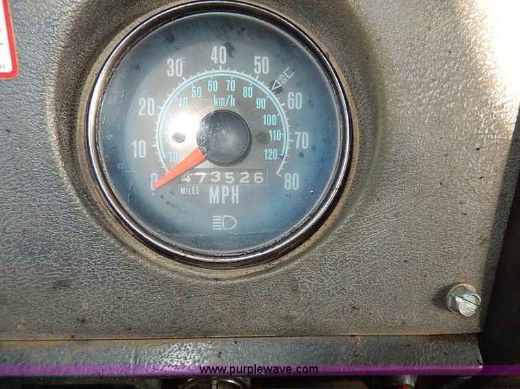 image for item I9485 1988 Mack R690ST dump truck