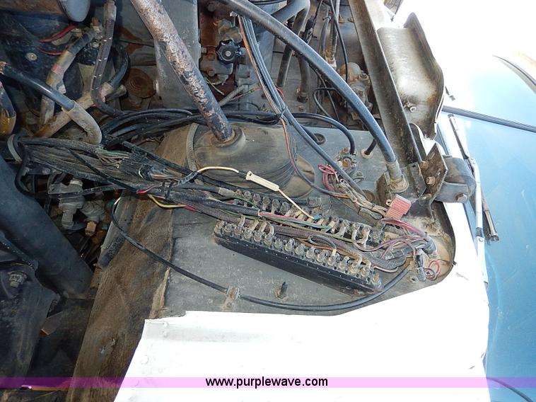 image for item I9485 1988 Mack R690ST dump truck