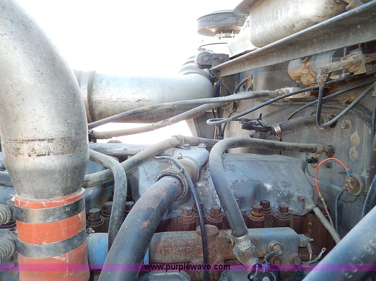 image for item I9485 1988 Mack R690ST dump truck