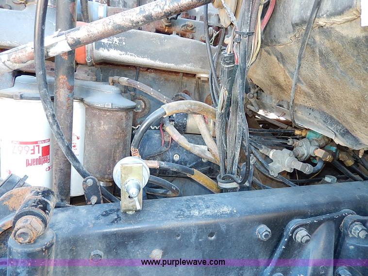 image for item I9485 1988 Mack R690ST dump truck