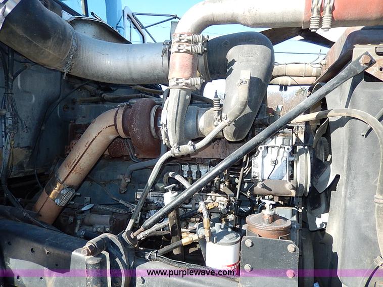 image for item I9485 1988 Mack R690ST dump truck