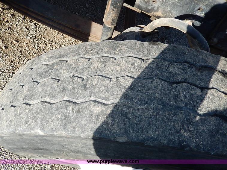 image for item I9485 1988 Mack R690ST dump truck