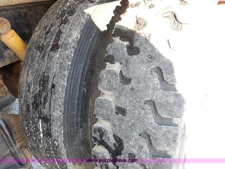 image for item I9485 1988 Mack R690ST dump truck