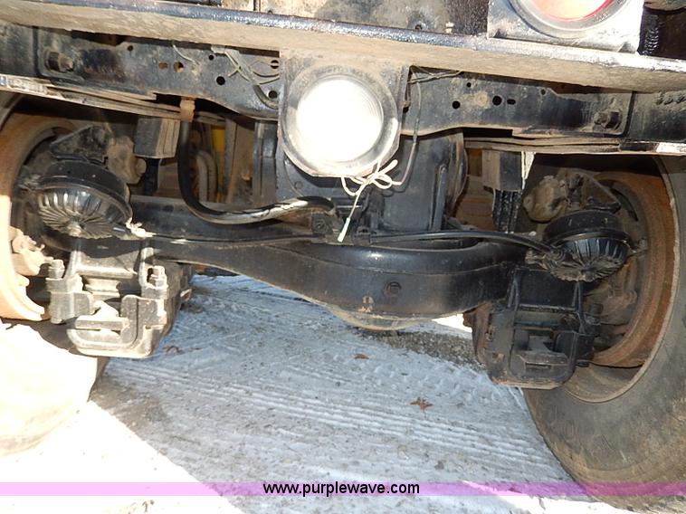 image for item I9485 1988 Mack R690ST dump truck