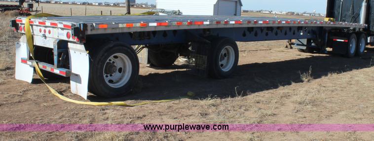 image for item C3613 2000 Manac 16248801 flatbed semi trailer