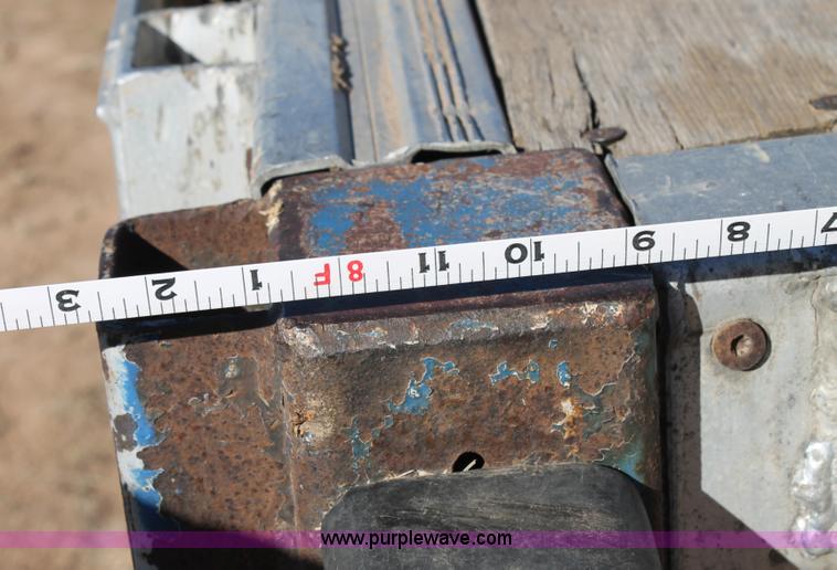 image for item C3613 2000 Manac 16248801 flatbed semi trailer