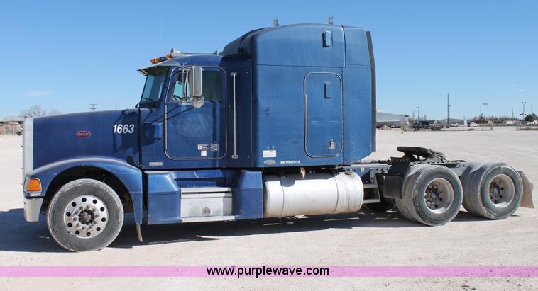 image for item C3627 1998 Peterbilt 377 semi truck