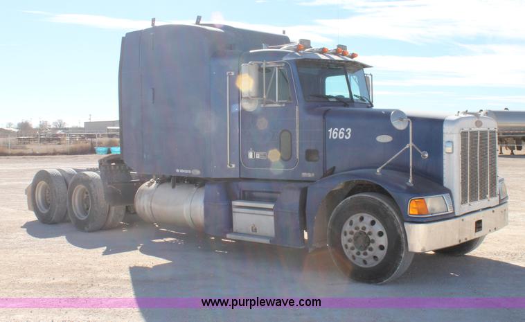 image for item C3627 1998 Peterbilt 377 semi truck