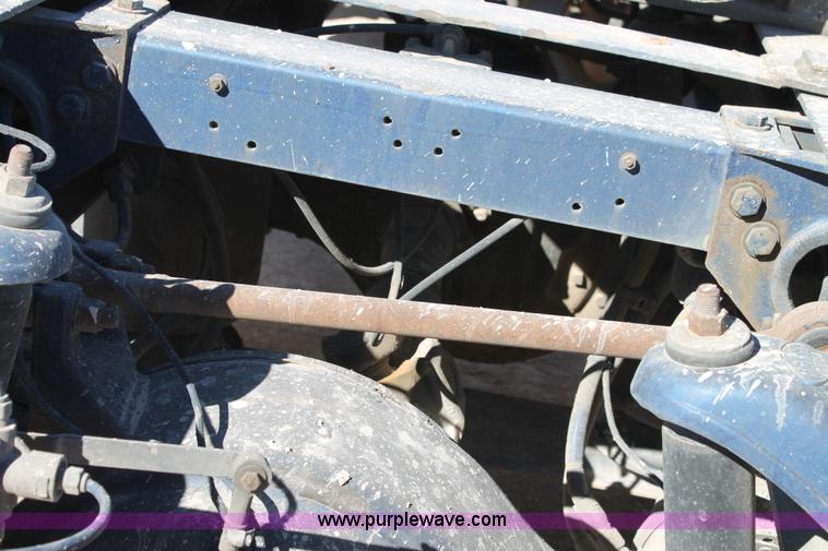 image for item C3627 1998 Peterbilt 377 semi truck