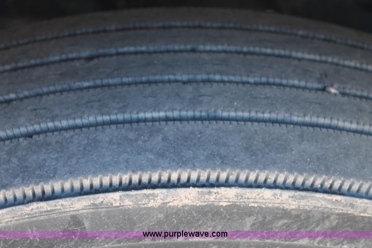 image for item C3627 1998 Peterbilt 377 semi truck