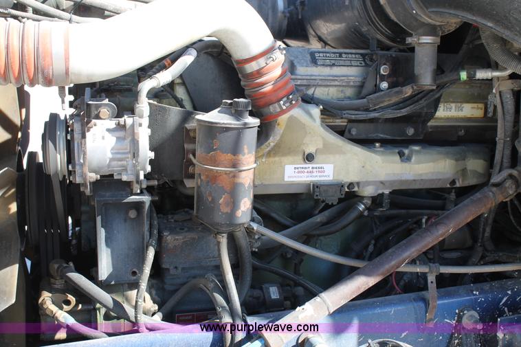 image for item C3627 1998 Peterbilt 377 semi truck