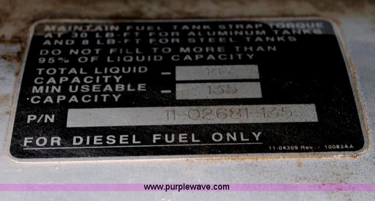 image for item C3627 1998 Peterbilt 377 semi truck