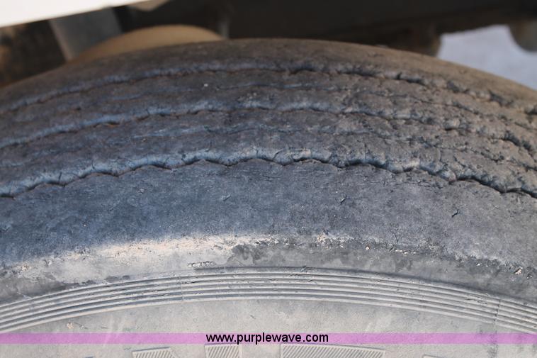 image for item C3630 1997 Mack CH613 semi truck