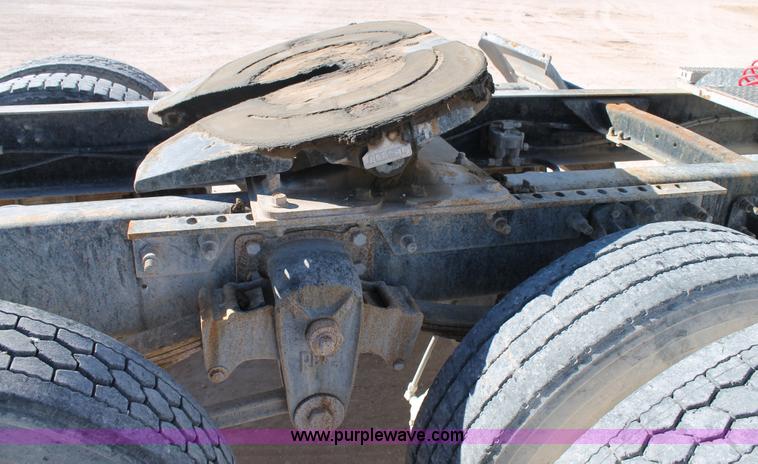 image for item C3630 1997 Mack CH613 semi truck