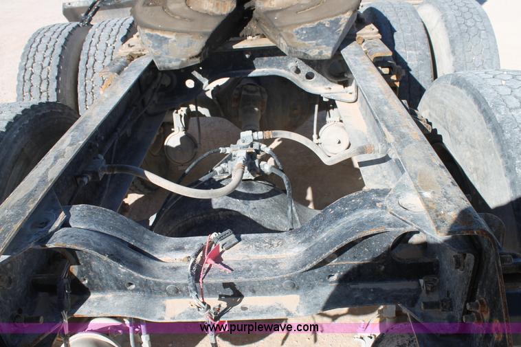 image for item C3630 1997 Mack CH613 semi truck