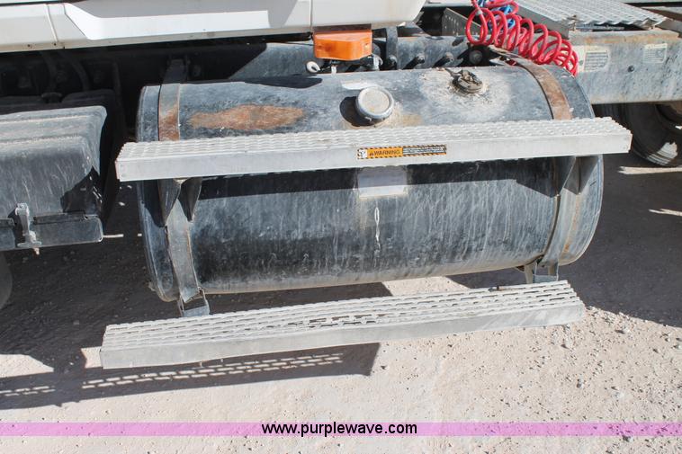 image for item C3630 1997 Mack CH613 semi truck