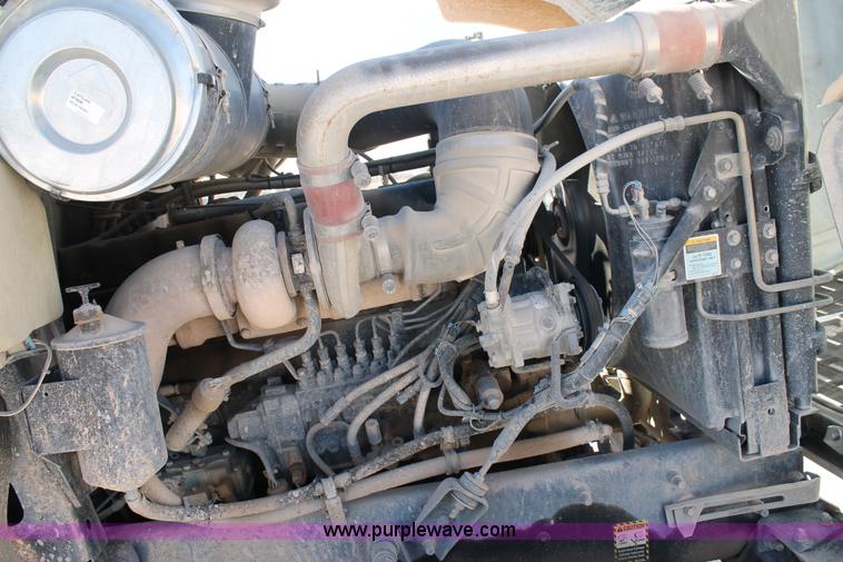 image for item C3630 1997 Mack CH613 semi truck