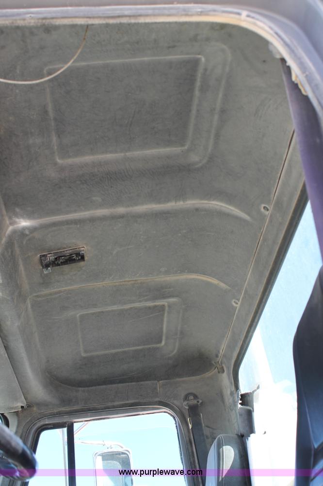 image for item C3630 1997 Mack CH613 semi truck