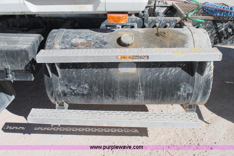 image for item C3631 1997 Mack CH613 semi truck