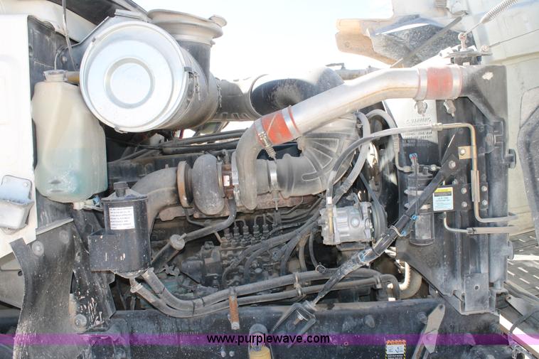 image for item C3631 1997 Mack CH613 semi truck