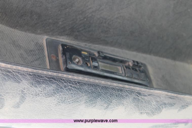 image for item C3631 1997 Mack CH613 semi truck