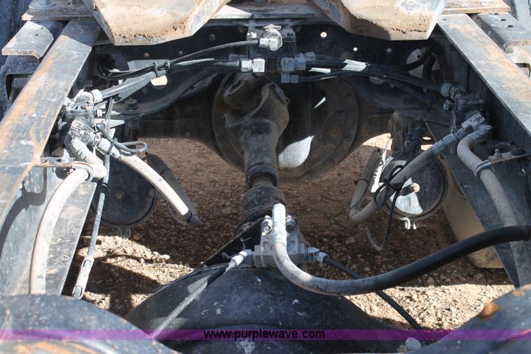 image for item C3632 1997 Mack CH613 semi truck