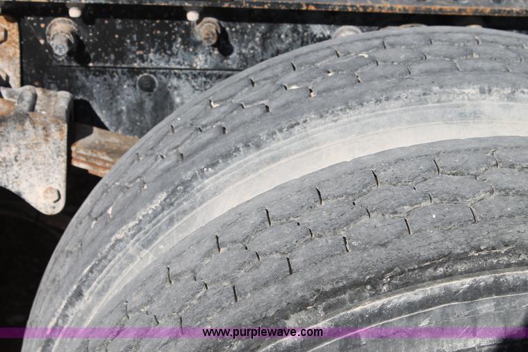 image for item C3632 1997 Mack CH613 semi truck