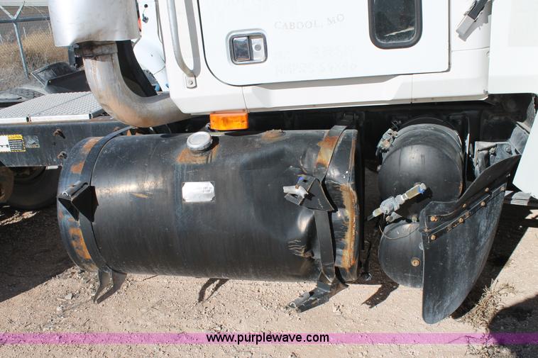 image for item C3632 1997 Mack CH613 semi truck