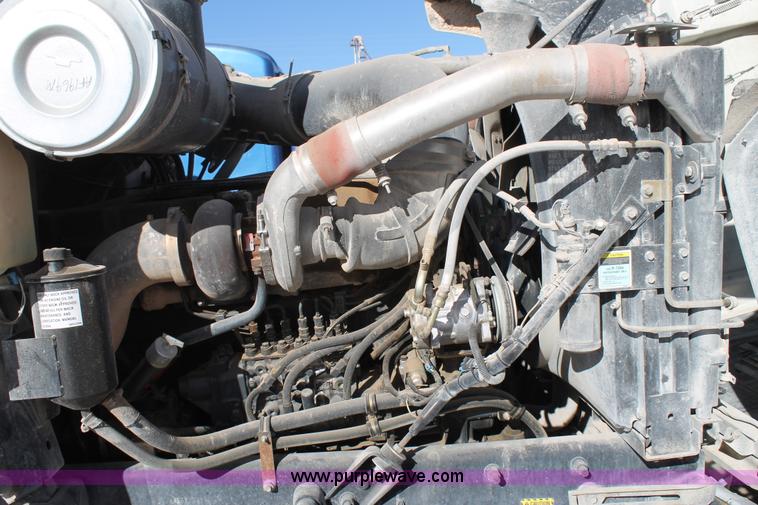 image for item C3632 1997 Mack CH613 semi truck