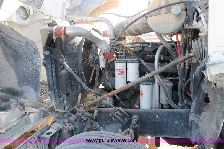 image for item C3632 1997 Mack CH613 semi truck