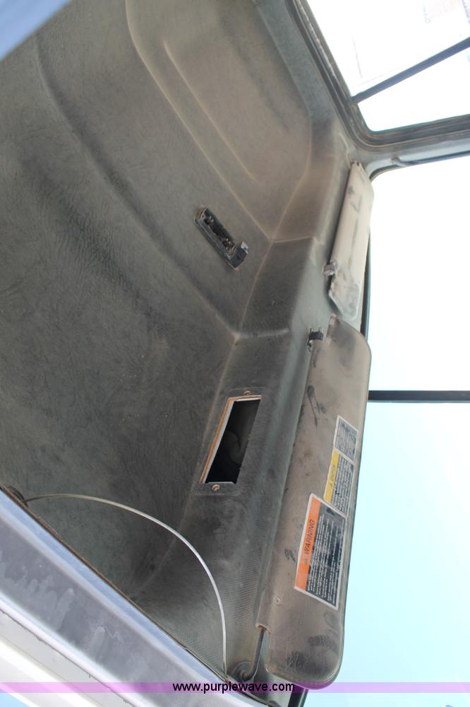 image for item C3632 1997 Mack CH613 semi truck