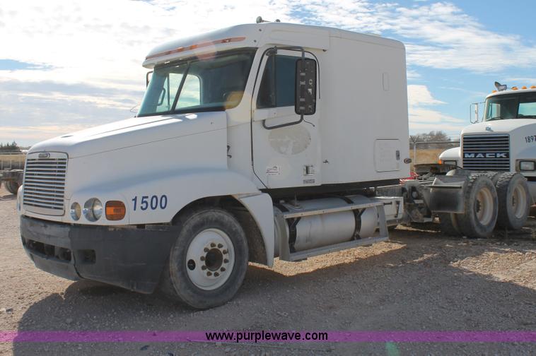 image for item C3634 1998 Freightliner Century Class semi truck
