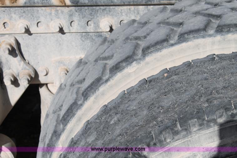 image for item C3634 1998 Freightliner Century Class semi truck