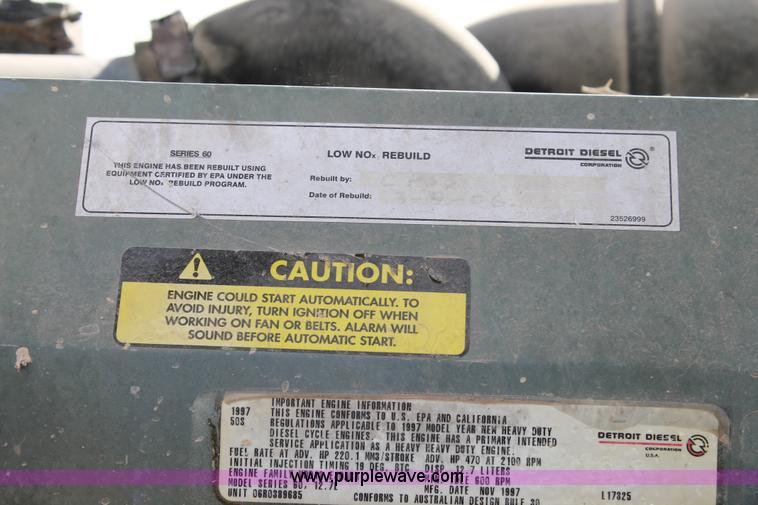 image for item C3634 1998 Freightliner Century Class semi truck